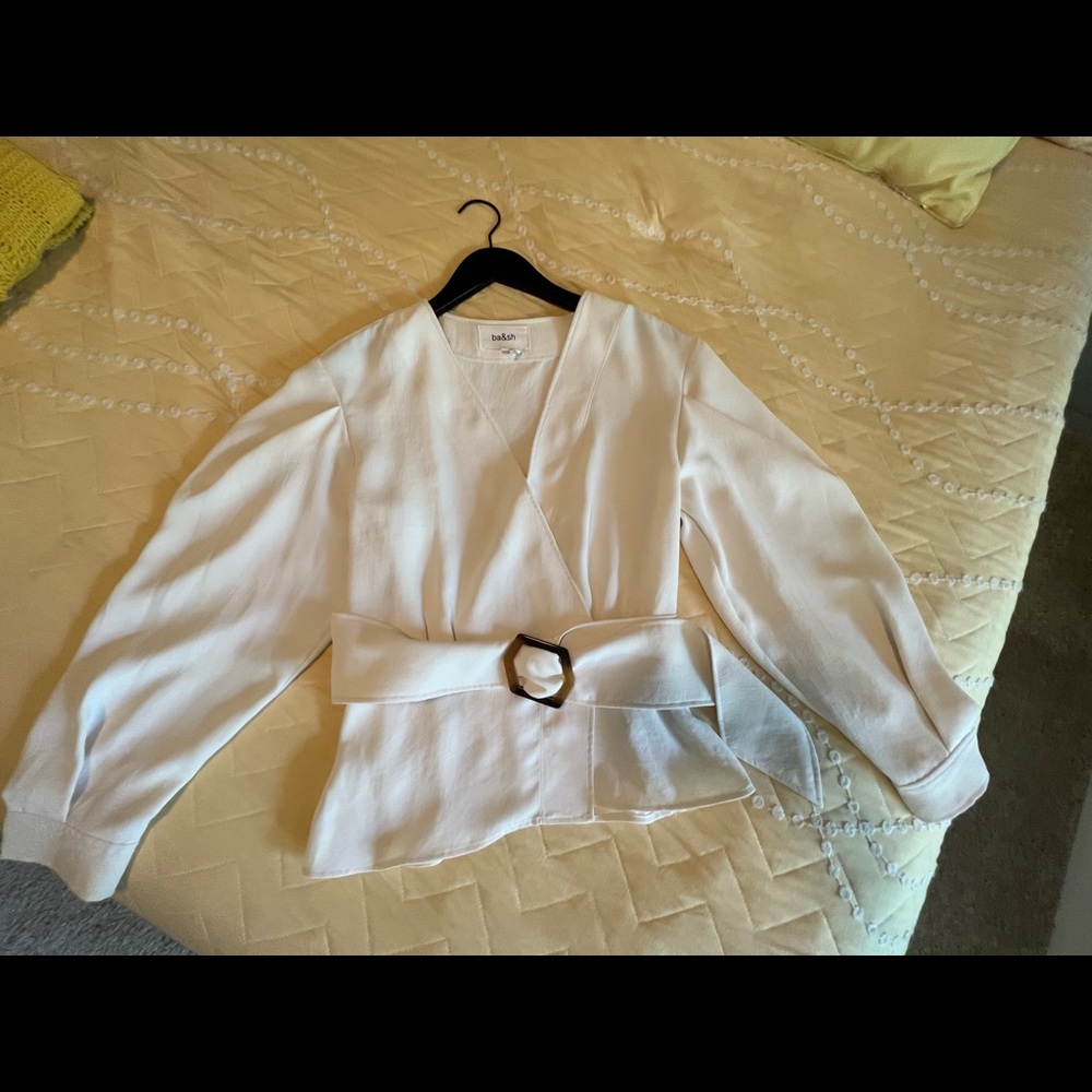 ba&sh white wrap top, identified as the "Berry" style.New no tags - Picture 3 of 12